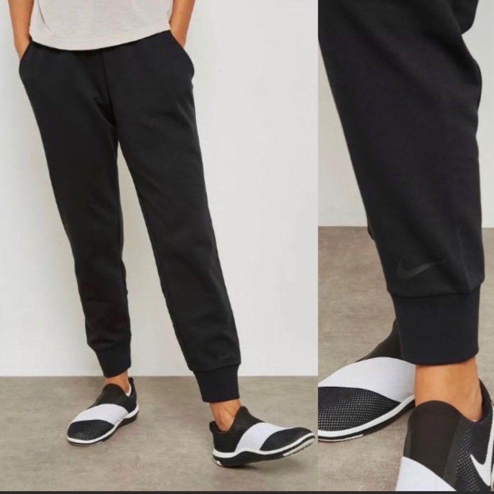 Nike | Dri-Fit Tapered Black Jogger Pant